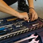 Le secret des artisans : maîtriser les outils pour un travail de précision