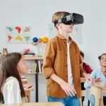 L’école dans les métavers : quand l’apprentissage devient une aventure virtuelle interactive